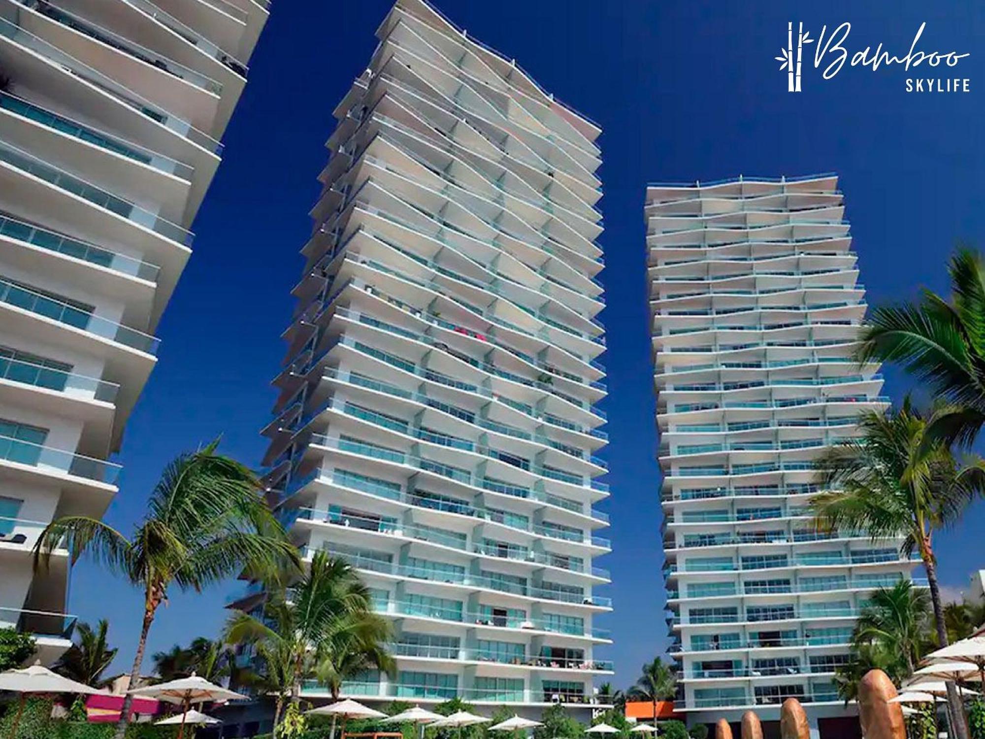 Icon Vallarta Beach Front By Bamboo Skylife Пуэрто-Вальярта Экстерьер фото